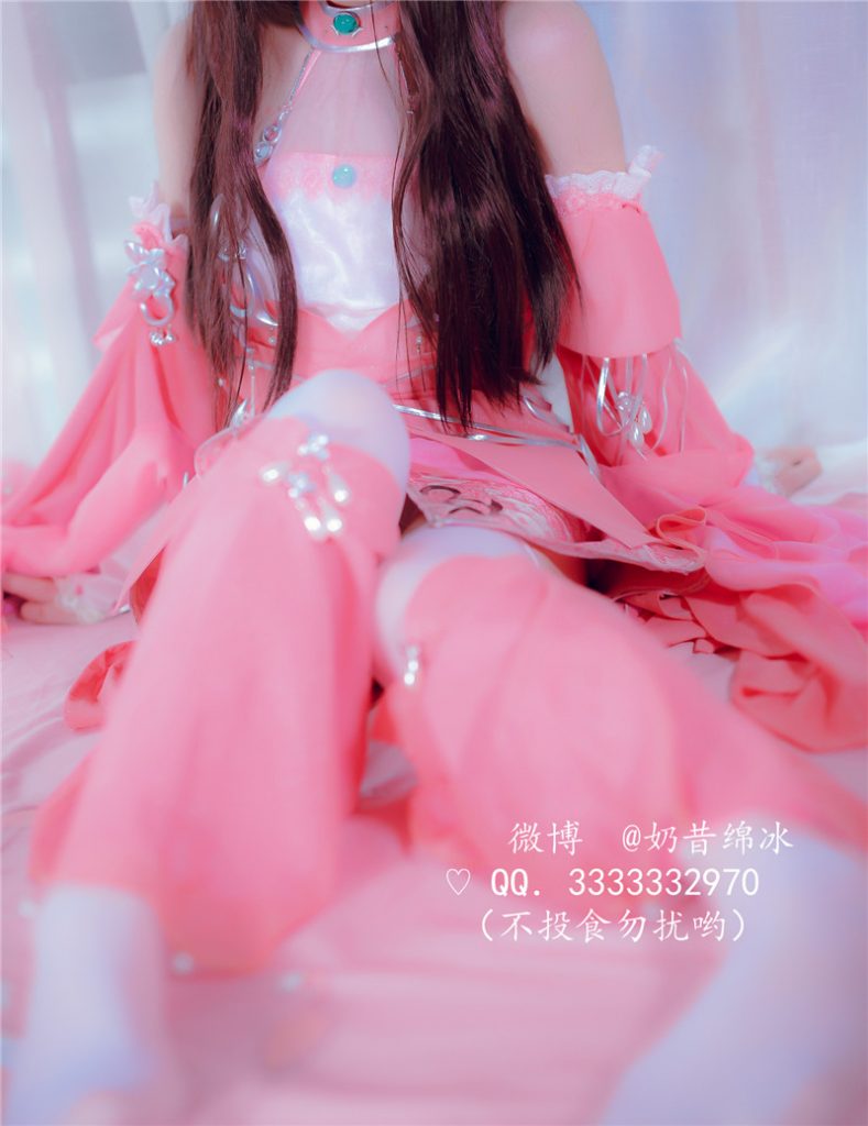 傲娇黑兔之朔雪秀萝 (61P+1V-140M) COSPLAY-第2张