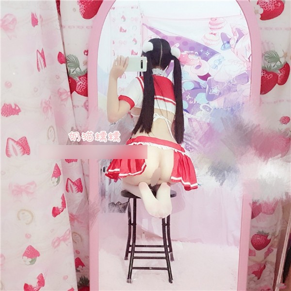 【極品推薦】極品粉穴@福利姬@微博網紅@奶貓糯糯（糯糯醬）之最愛紅色小短裙 粉嫩小PP（41P/3V/123MB） COSPLAY-第3張